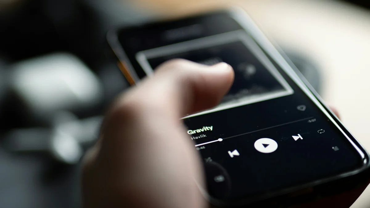7 Hidden Gems in Electronic Music: A Producer's Guide to Playlist Discovery