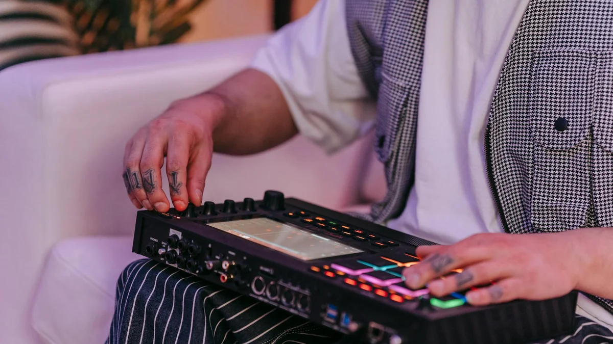 Illustrative image for "Can Understanding Sheet Music Enhance Your Electronic Music Production?"