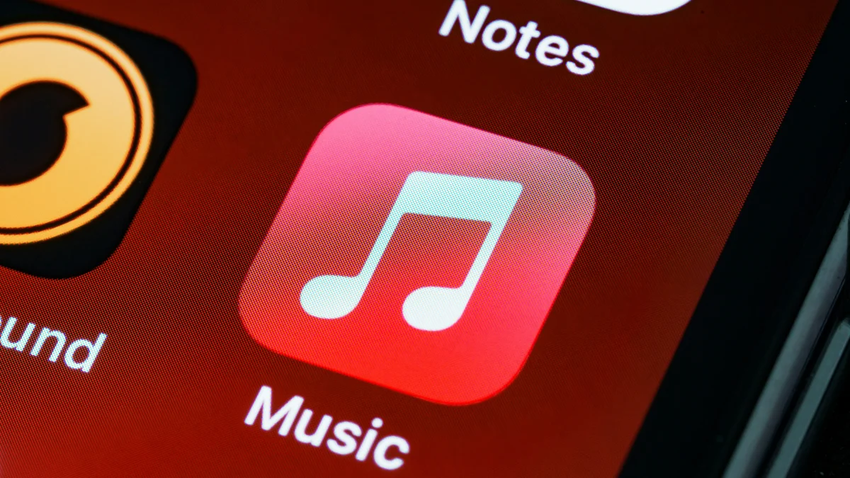 How is Apple Music Revolutionizing the Electronic Music Scene?