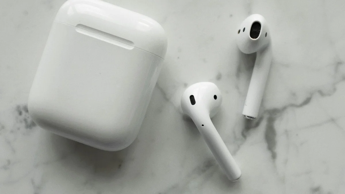 Illustrative image for "How is Apple Music Revolutionizing the Electronic Music Scene?"